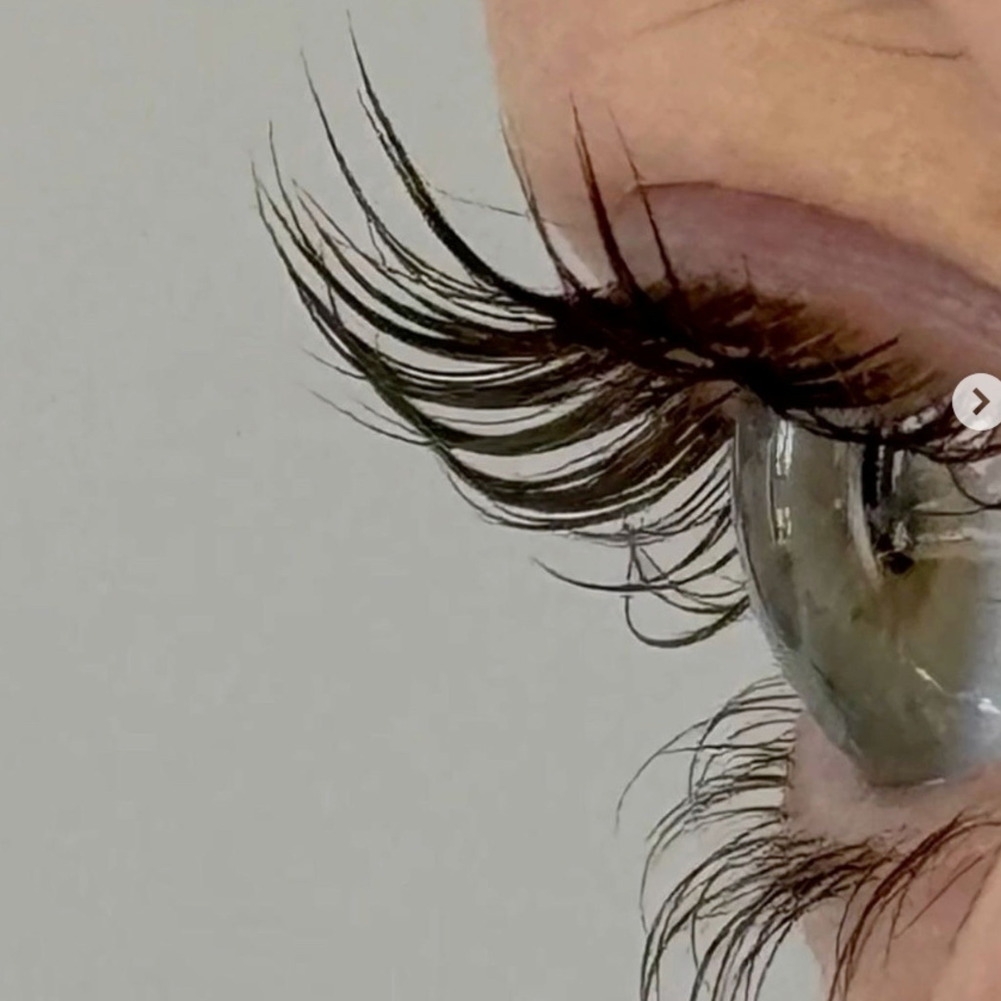 5 Ways to Maintain Lash Health This Summer